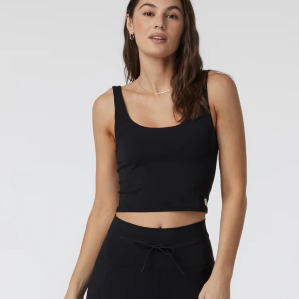 Vuori Daily Crop - medium